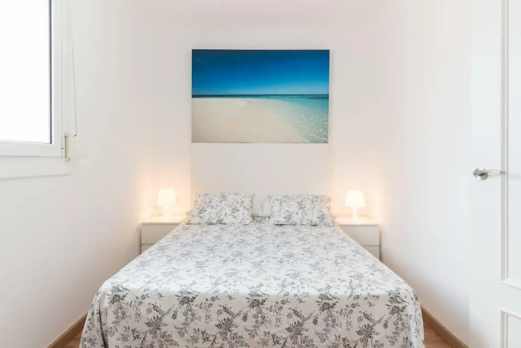 Apartment Sunny Atic With Terrace - Close To Camp Nou And Bcn Fair L'Hospitalet de Llobregat